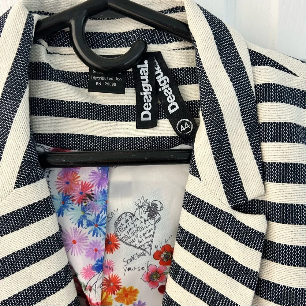 Desigual Striped Navy and Cream Linen Women's Blazer - Size L - BRAND NEW - Picture 4 of 10
